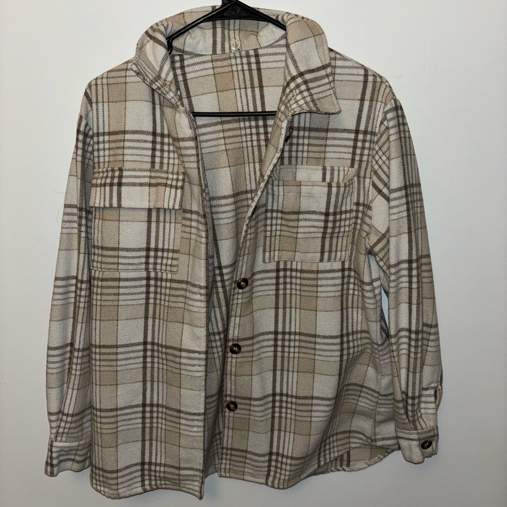 Plaid Button-Up Shirt/Thick Flannel